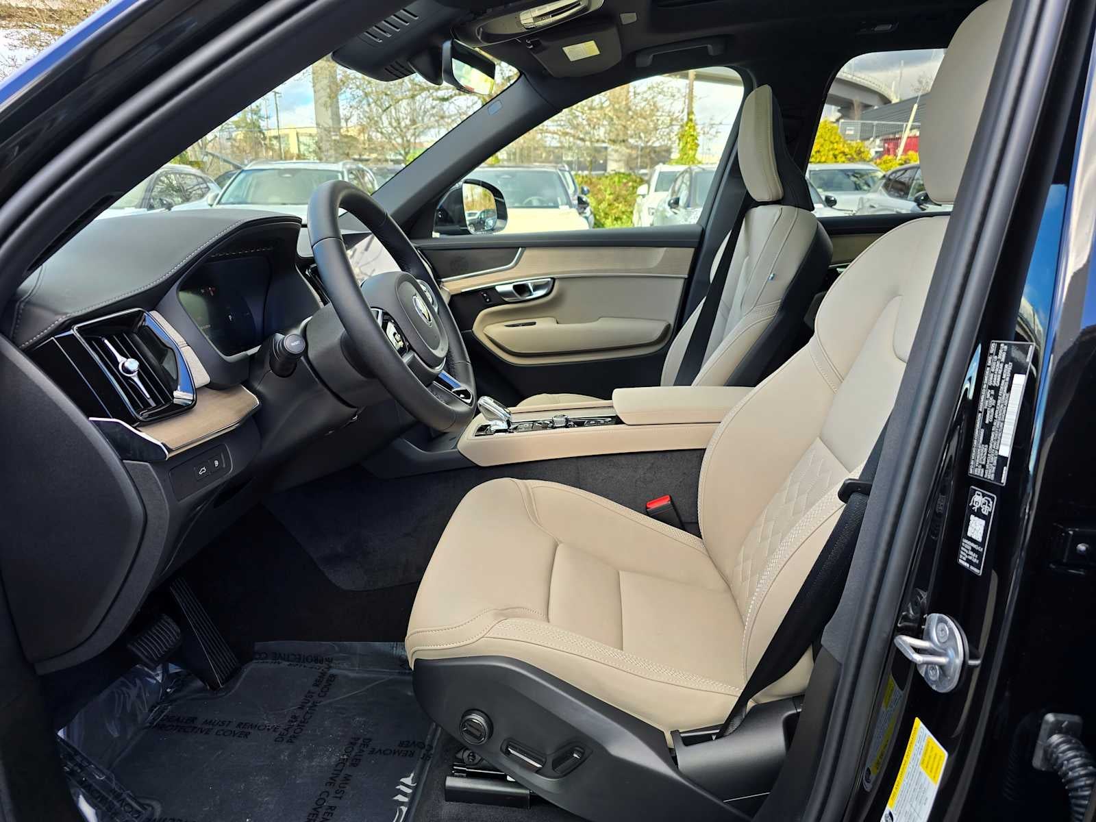 2026 Volvo XC90 Plug-In Hybrid Plus