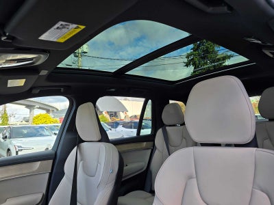2026 Volvo XC90 Plug-In Hybrid Plus