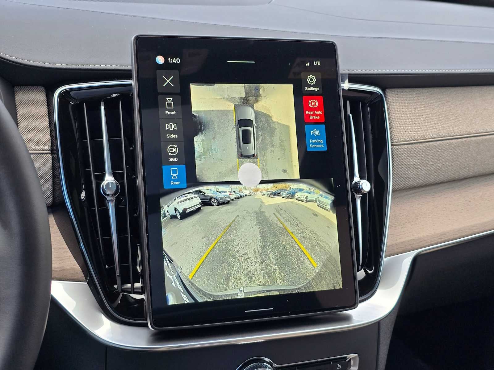 2026 Volvo XC90 Plug-In Hybrid Plus