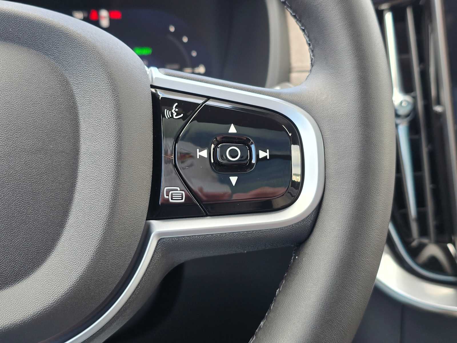 2026 Volvo XC90 Plug-In Hybrid Plus