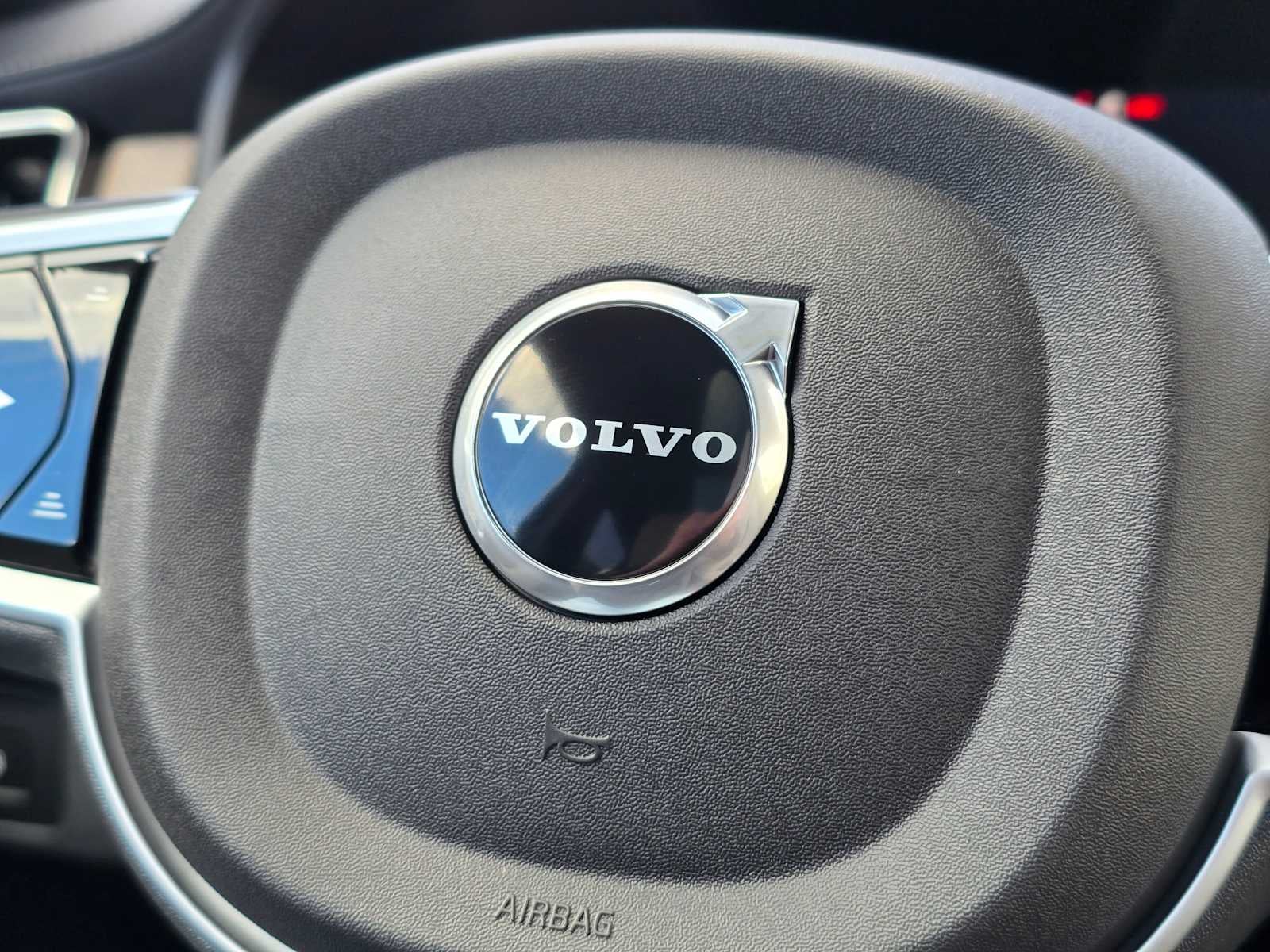 2026 Volvo XC90 Plug-In Hybrid Plus