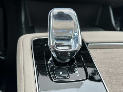 2026 Volvo XC90 Plug-In Hybrid Plus