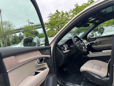 2026 Volvo XC90 Plug-In Hybrid Plus