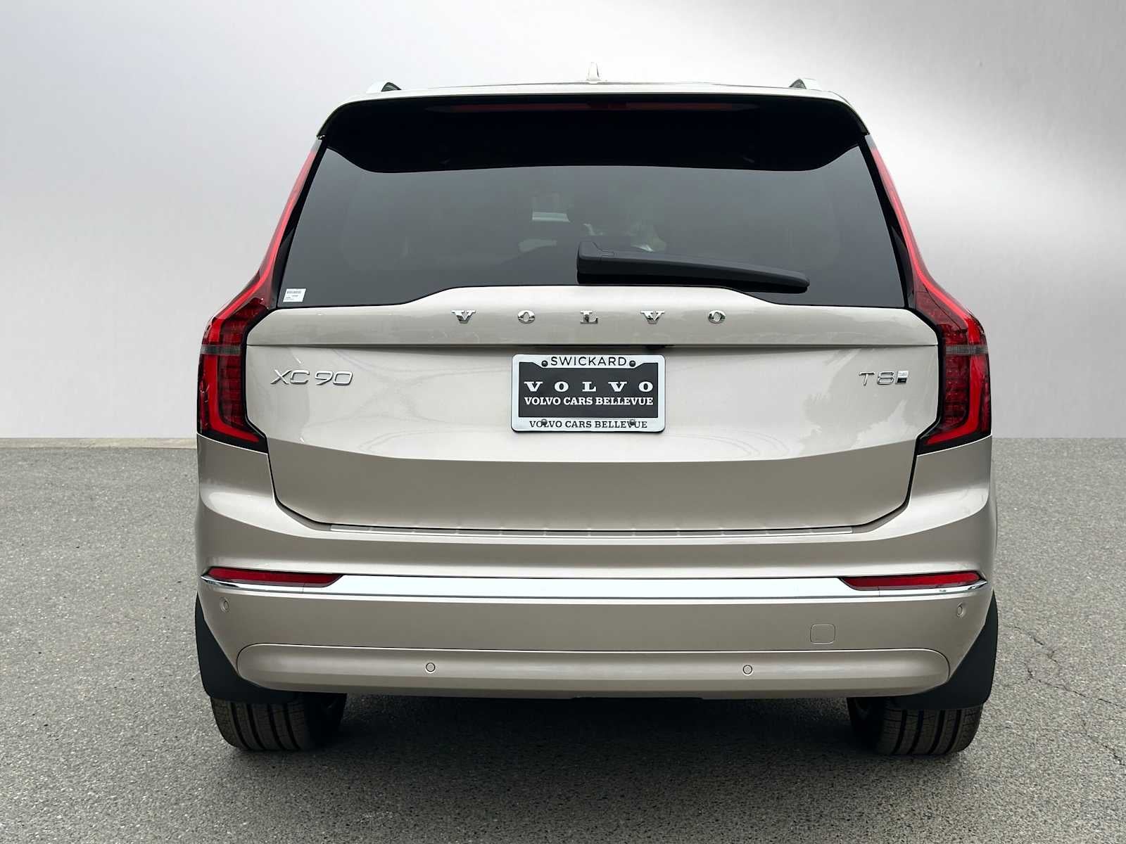 2026 Volvo XC90 Plug-In Hybrid Plus