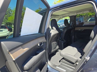 2026 Volvo XC90 Plug-In Hybrid Plus