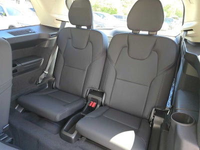 2026 Volvo XC90 Plug-In Hybrid Plus