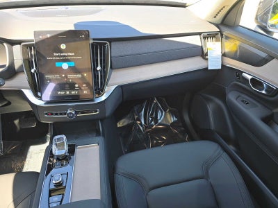 2026 Volvo XC90 Plug-In Hybrid Plus