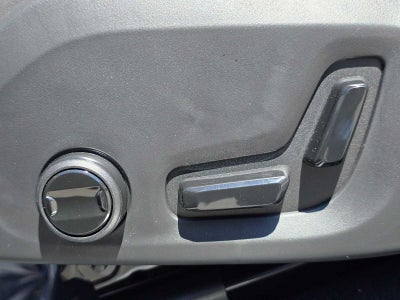 2026 Volvo XC90 Plug-In Hybrid Plus