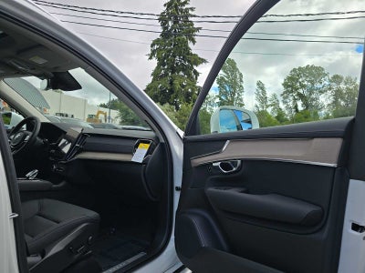 2026 Volvo XC90 Plug-In Hybrid Plus