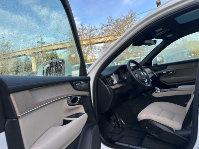 2026 Volvo XC90 Plug-In Hybrid Plus