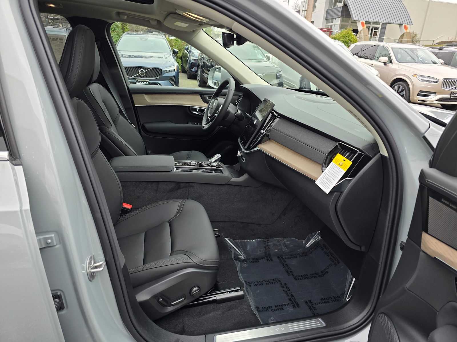 2026 Volvo XC90 Plug-In Hybrid Plus