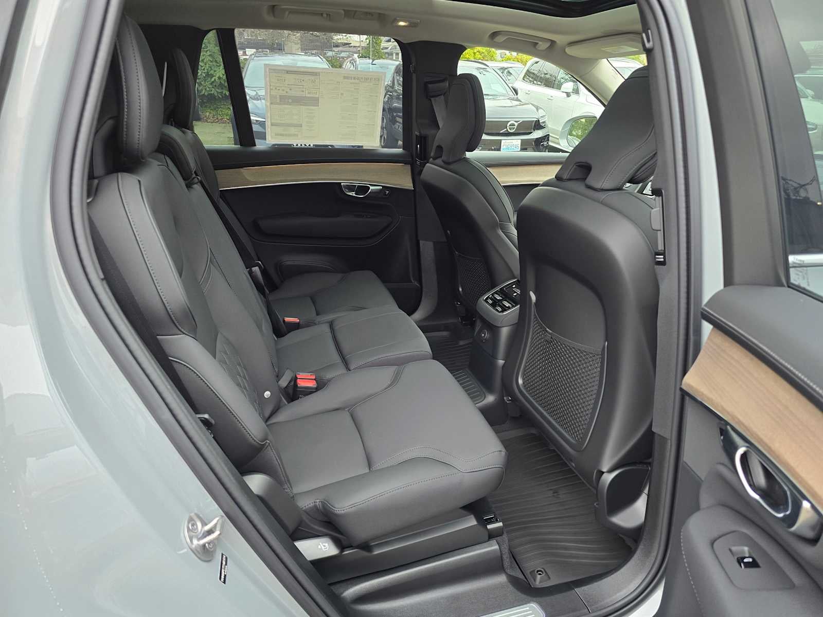 2026 Volvo XC90 Plug-In Hybrid Plus