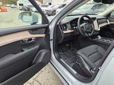 2026 Volvo XC90 Plug-In Hybrid Plus