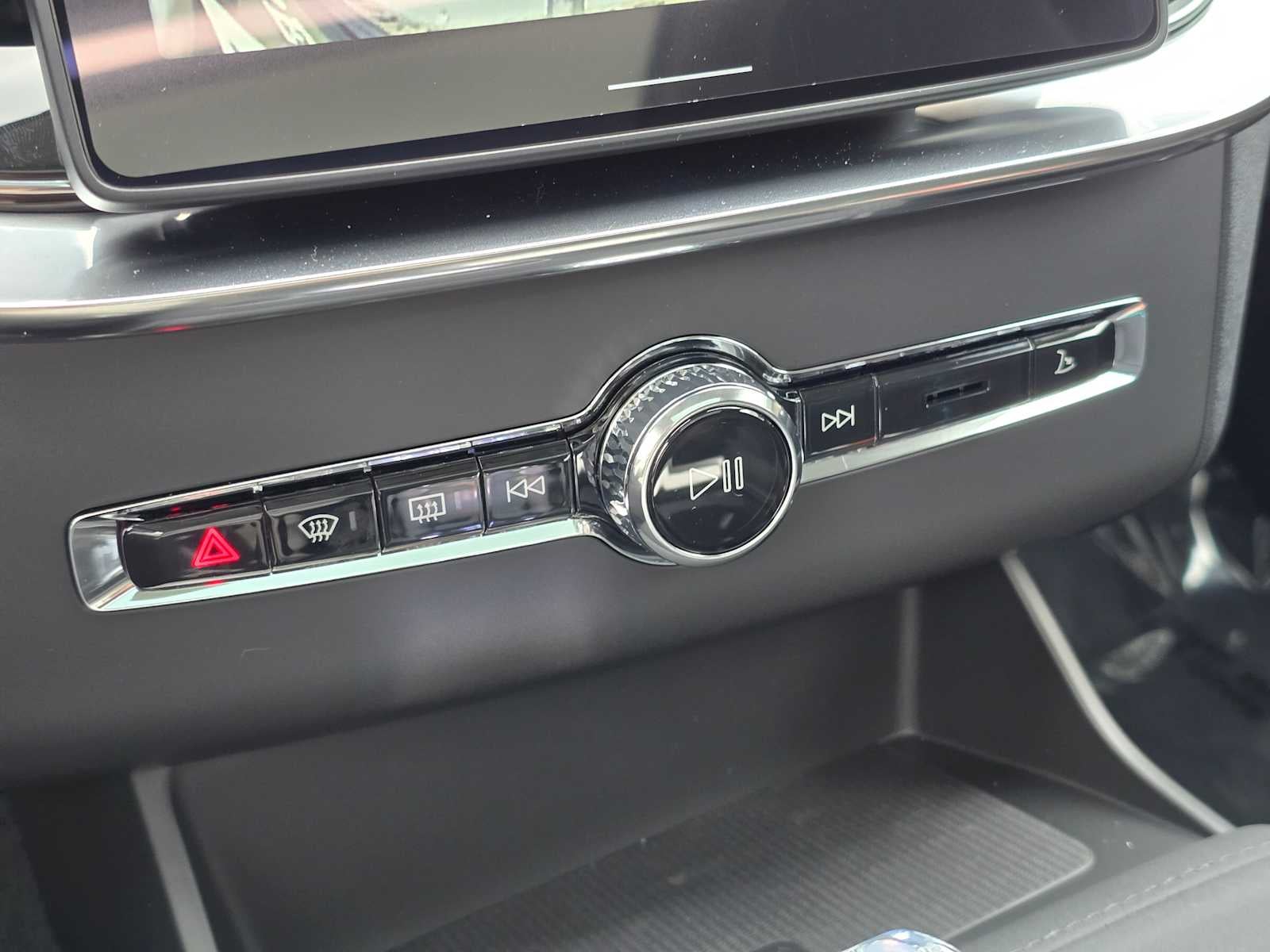 2026 Volvo XC90 Plug-In Hybrid Plus