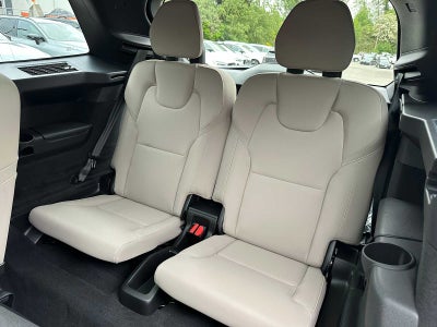 2026 Volvo XC90 Plug-In Hybrid Plus