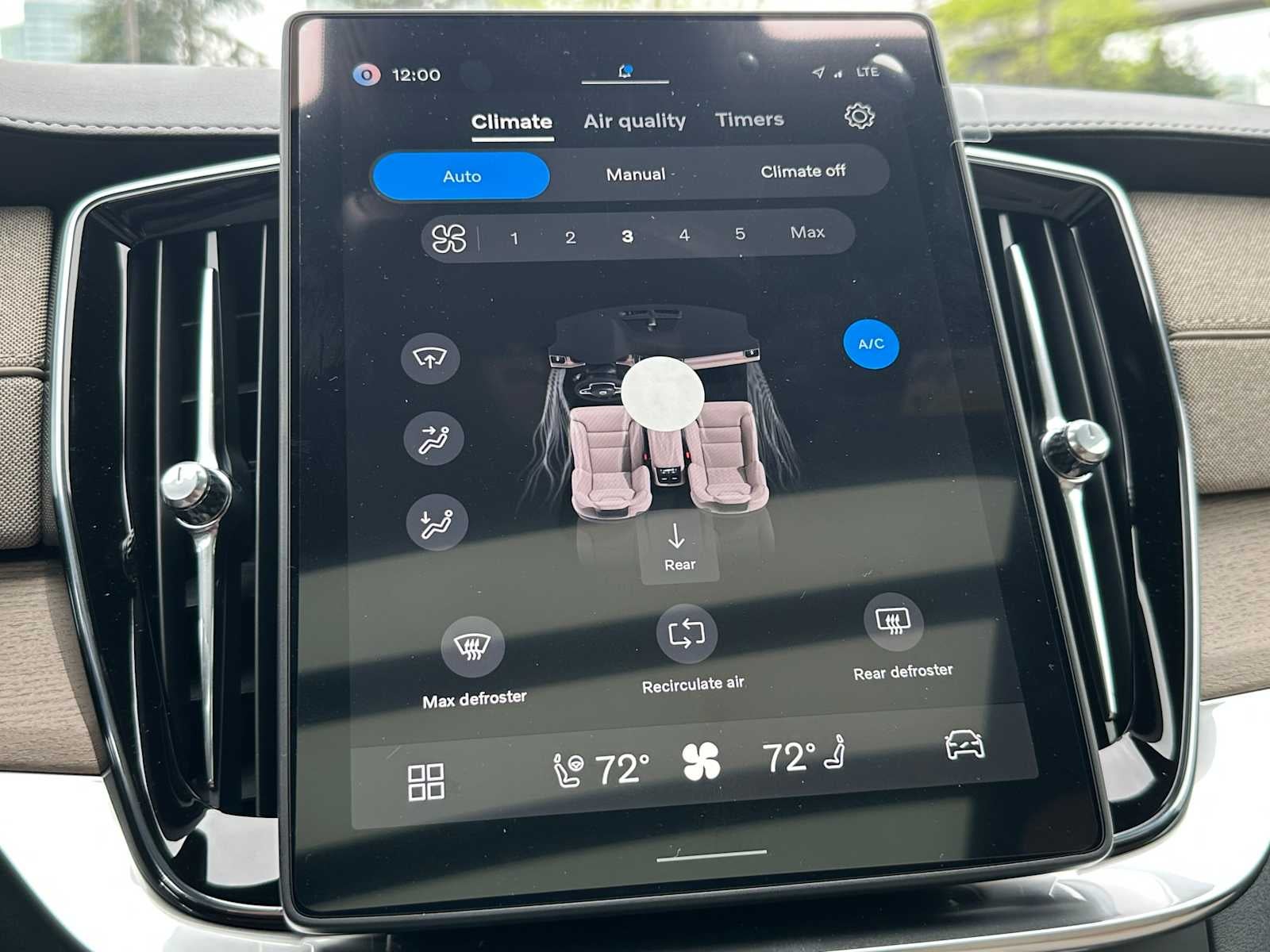 2026 Volvo XC90 Plug-In Hybrid Plus