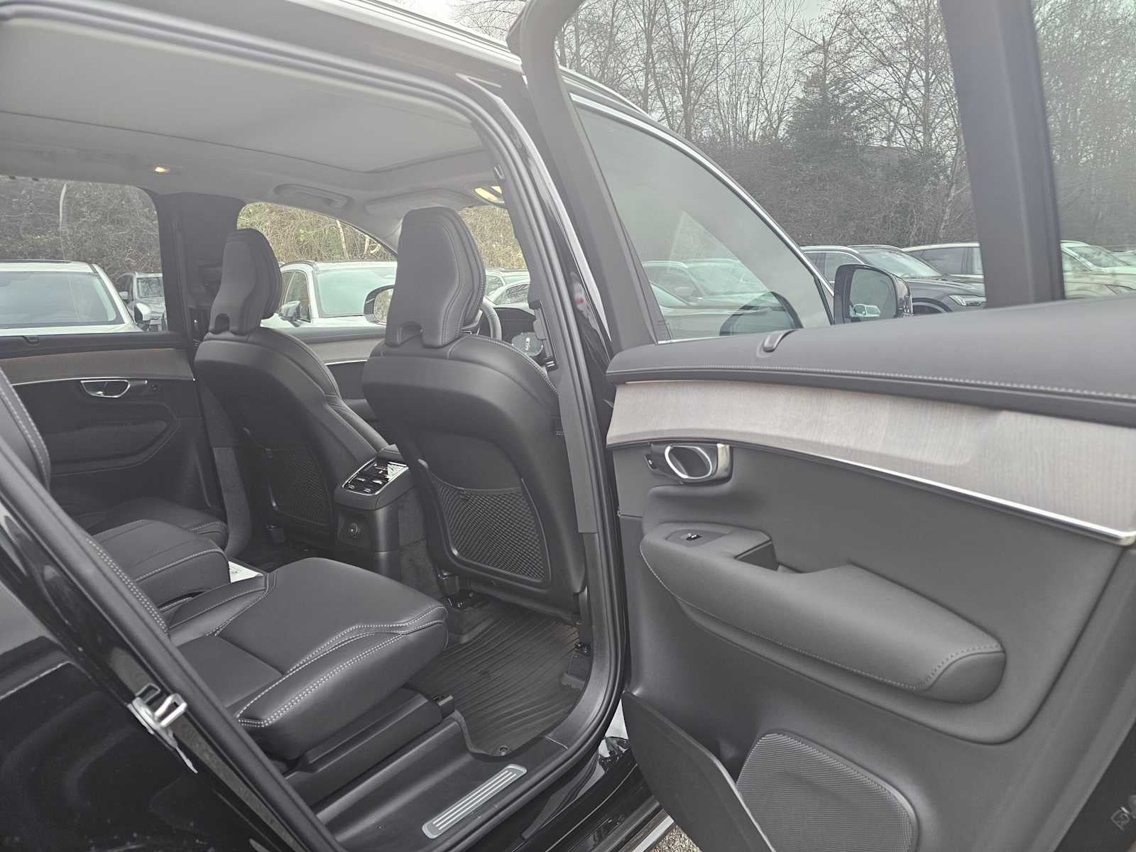 2026 Volvo XC90 Plug-In Hybrid Ultra