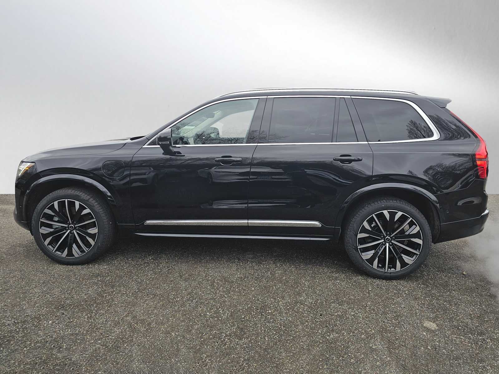 2026 Volvo XC90 Plug-In Hybrid Ultra