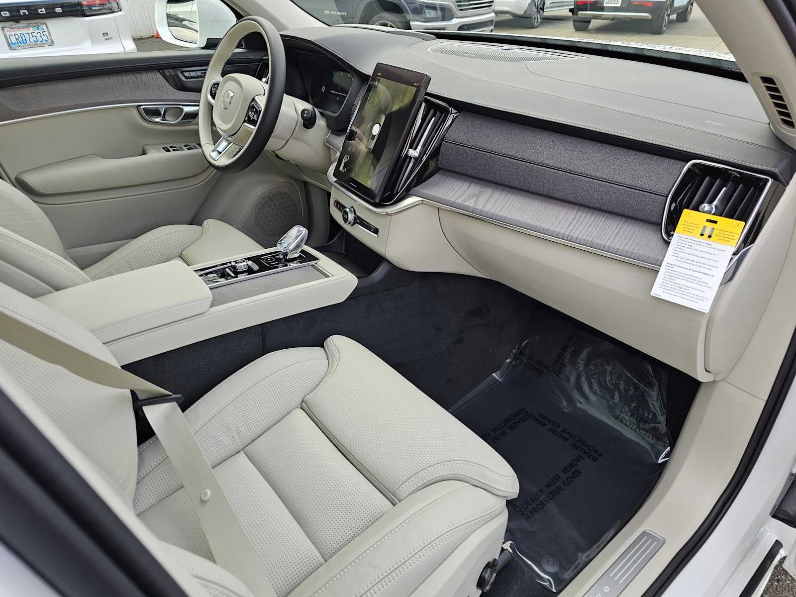 2026 Volvo XC90 Plug-In Hybrid Ultra
