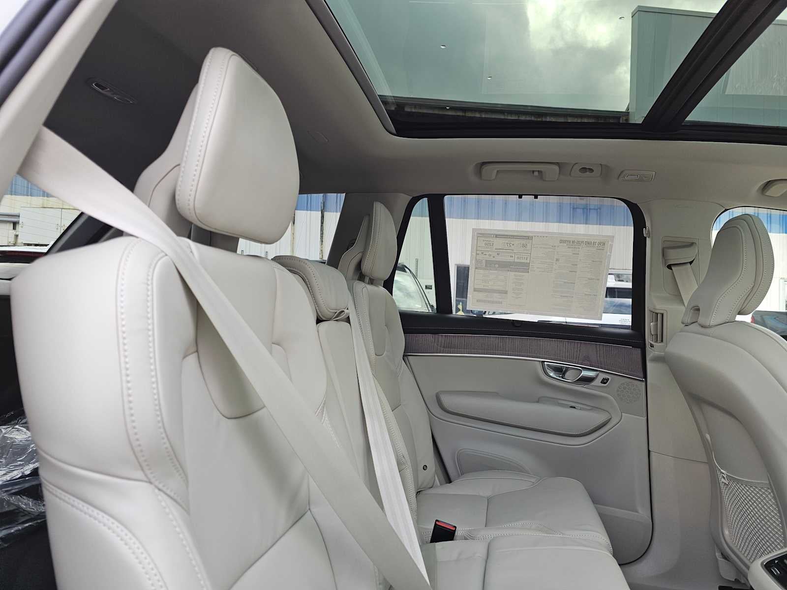 2026 Volvo XC90 Plug-In Hybrid Ultra