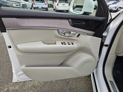 2026 Volvo XC90 Plug-In Hybrid Ultra