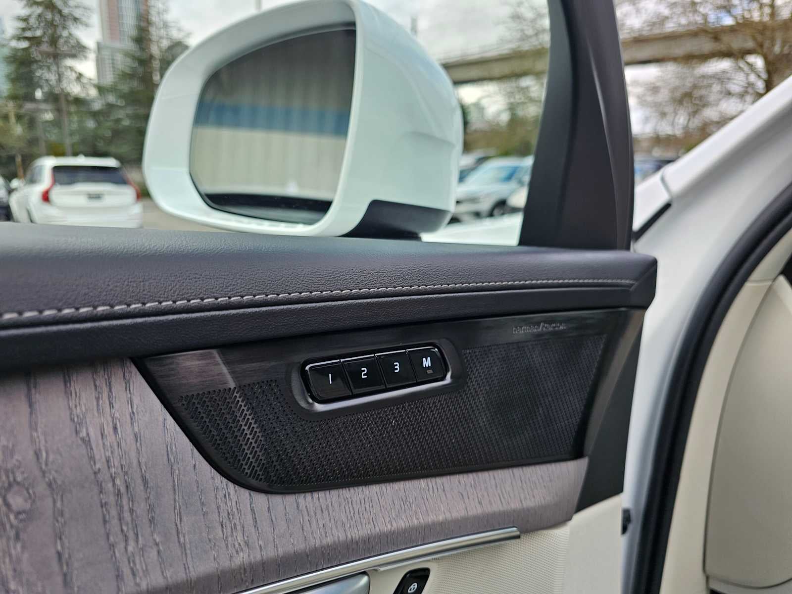 2026 Volvo XC90 Plug-In Hybrid Ultra