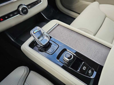 2026 Volvo XC90 Plug-In Hybrid Ultra