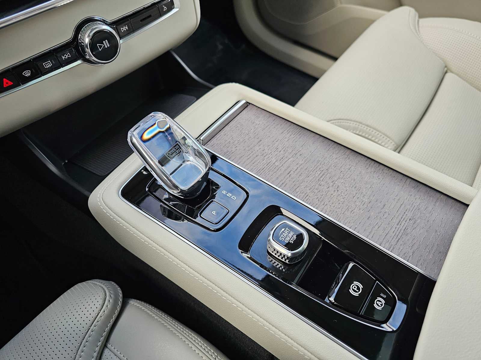 2026 Volvo XC90 Plug-In Hybrid Ultra