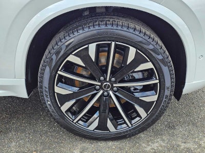 2026 Volvo XC90 Plug-In Hybrid Ultra