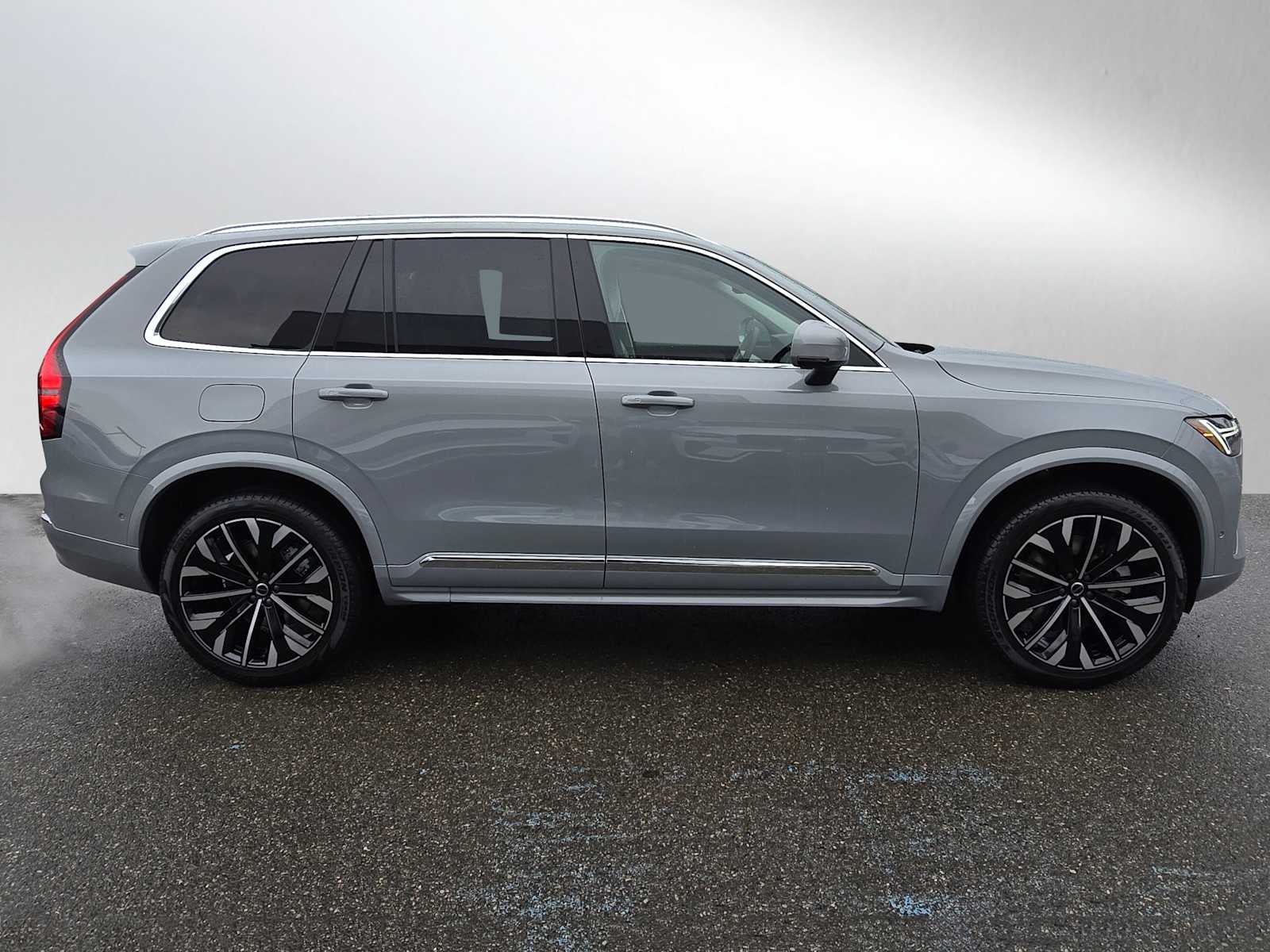 2026 Volvo XC90 Plug-In Hybrid Ultra