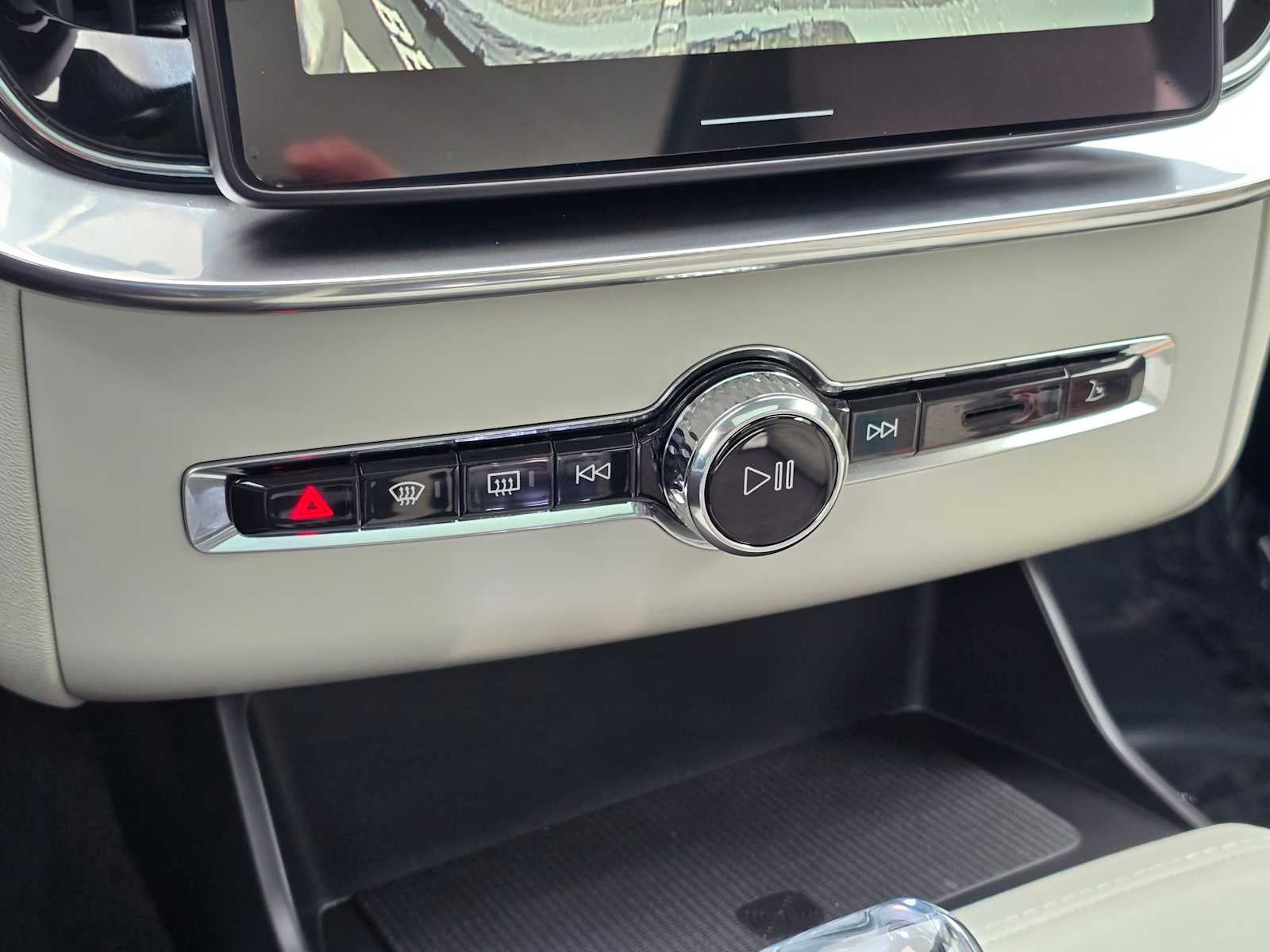 2026 Volvo XC90 Plug-In Hybrid Ultra