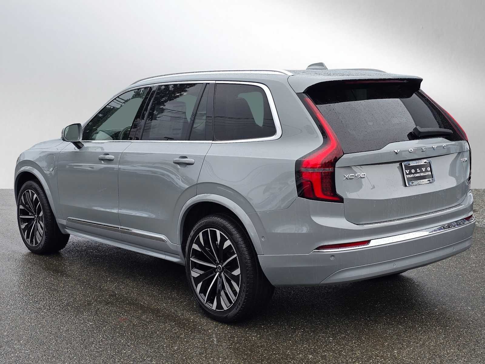 2026 Volvo XC90 Plug-In Hybrid Ultra
