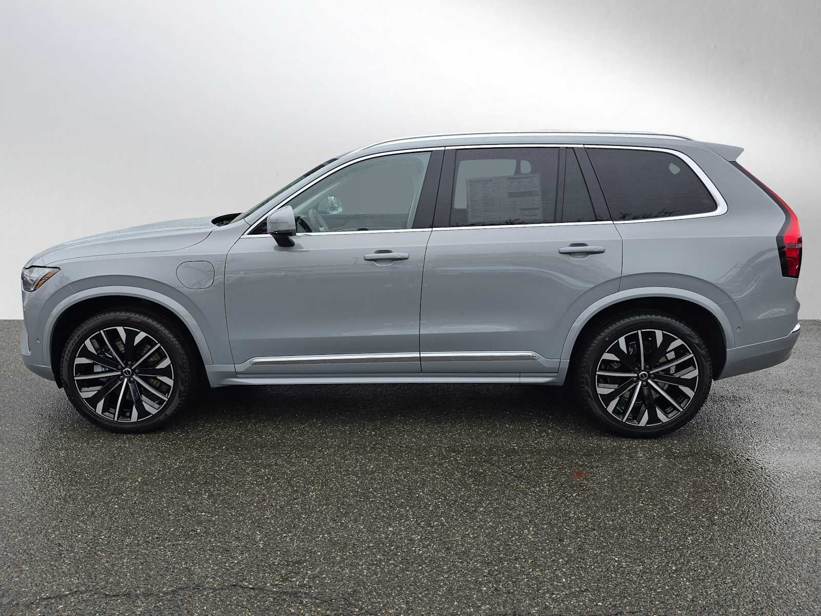 2026 Volvo XC90 Plug-In Hybrid Ultra