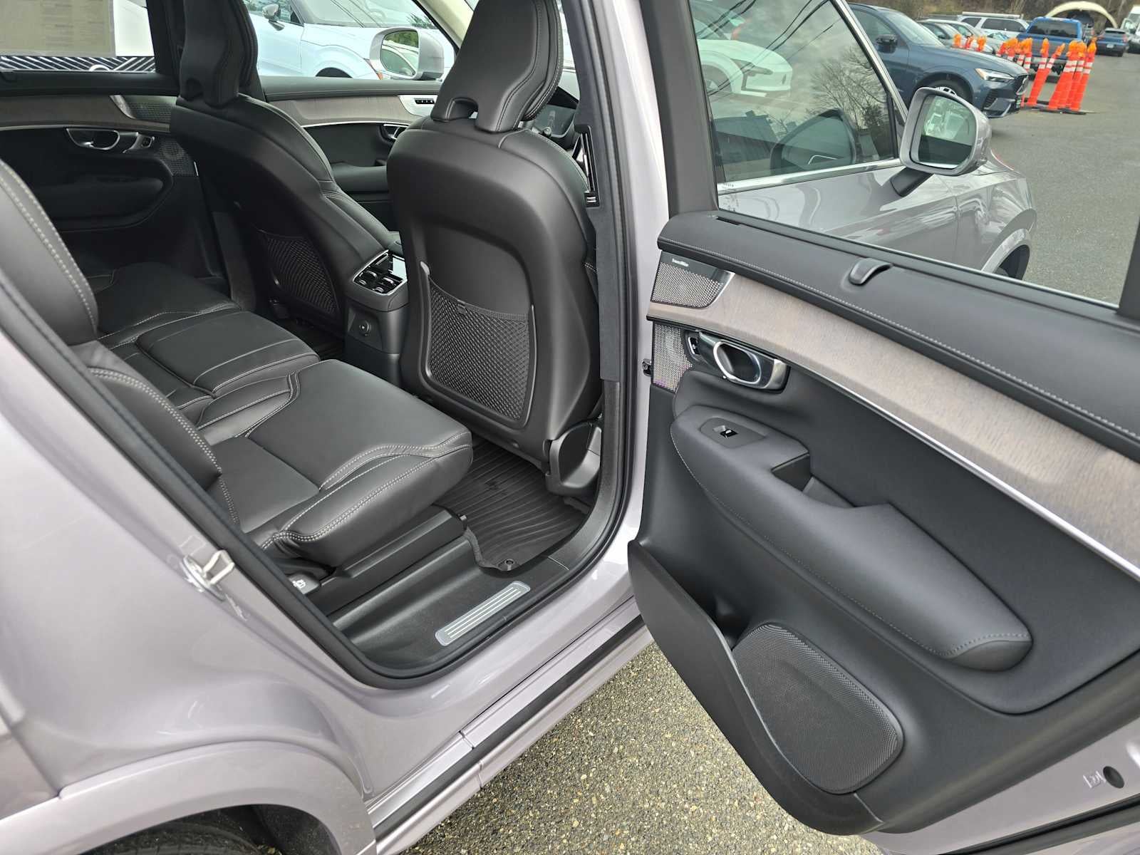 2026 Volvo XC90 Plug-In Hybrid Ultra