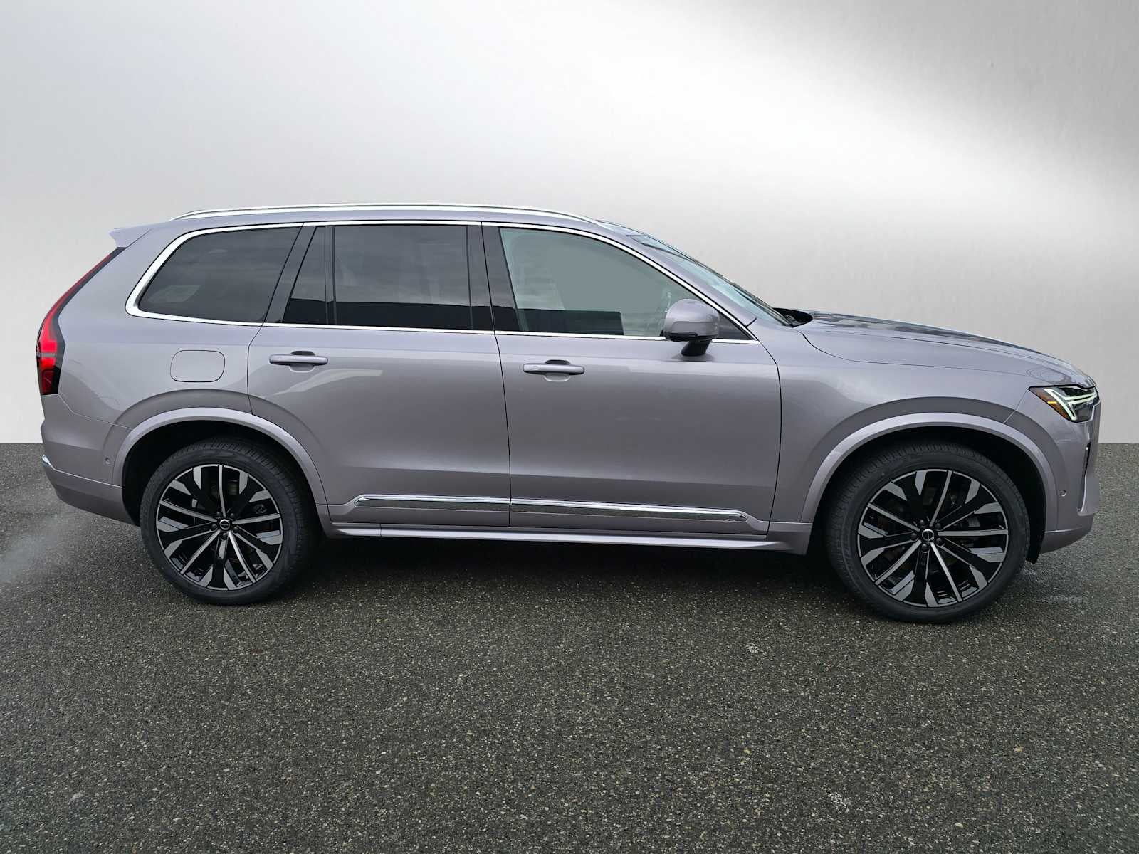 2026 Volvo XC90 Plug-In Hybrid Ultra