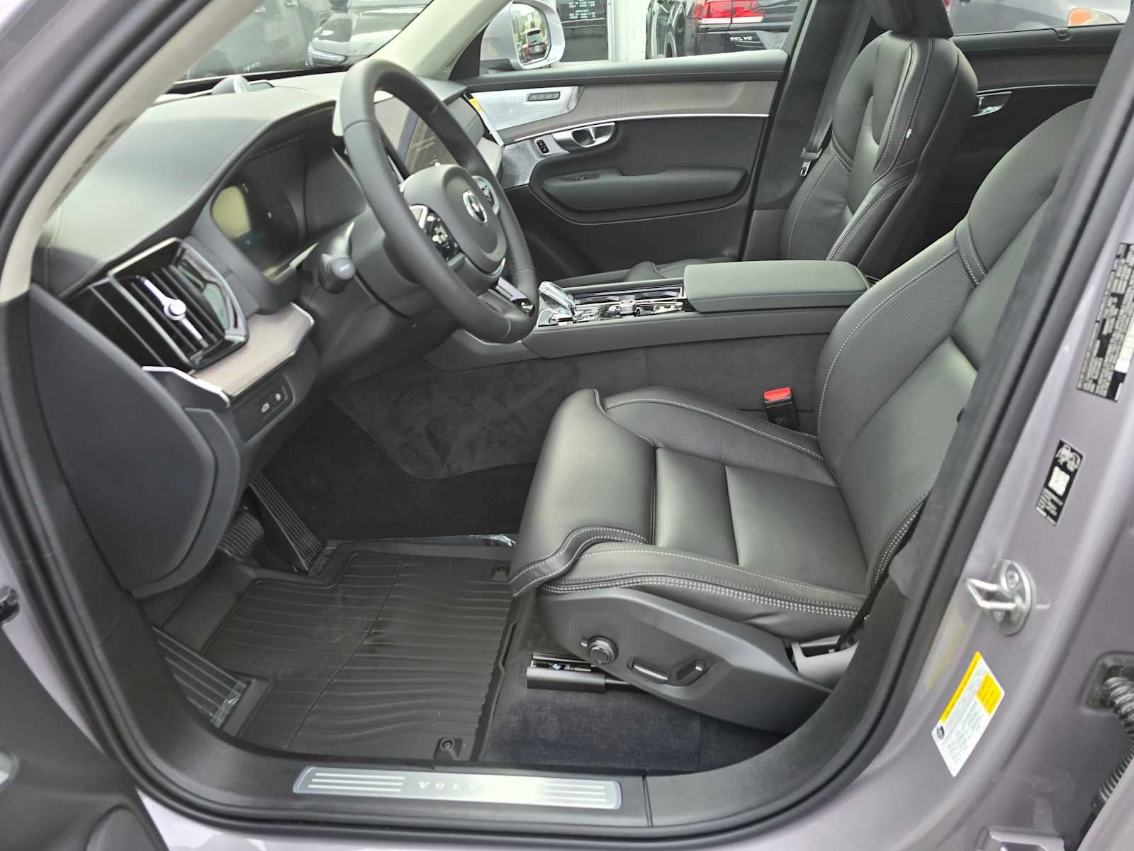 2026 Volvo XC90 Plug-In Hybrid Ultra