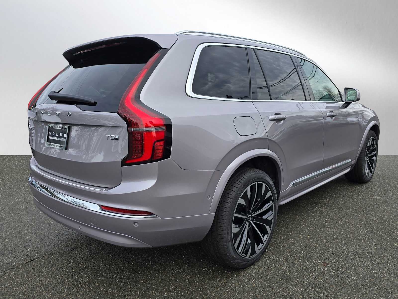 2026 Volvo XC90 Plug-In Hybrid Ultra