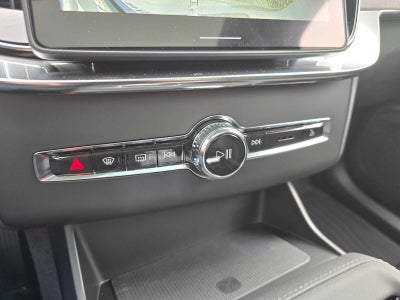 2026 Volvo XC90 Plug-In Hybrid Ultra