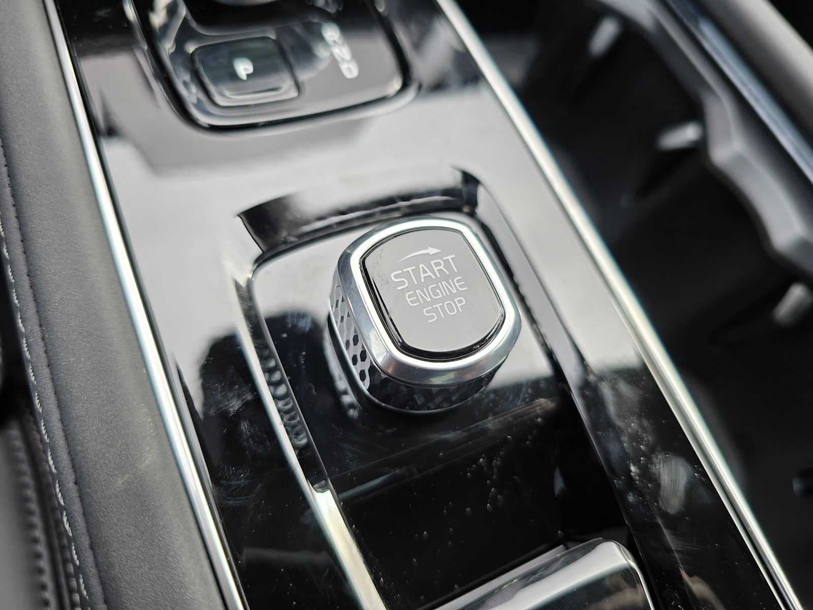 2026 Volvo XC90 Plug-In Hybrid Ultra