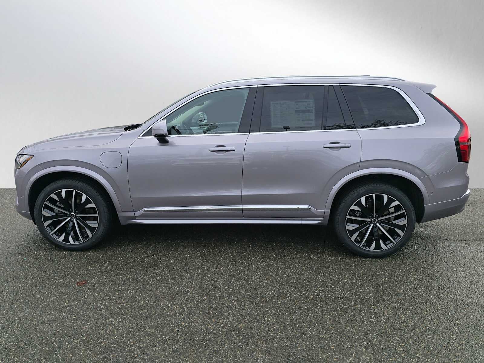 2026 Volvo XC90 Plug-In Hybrid Ultra