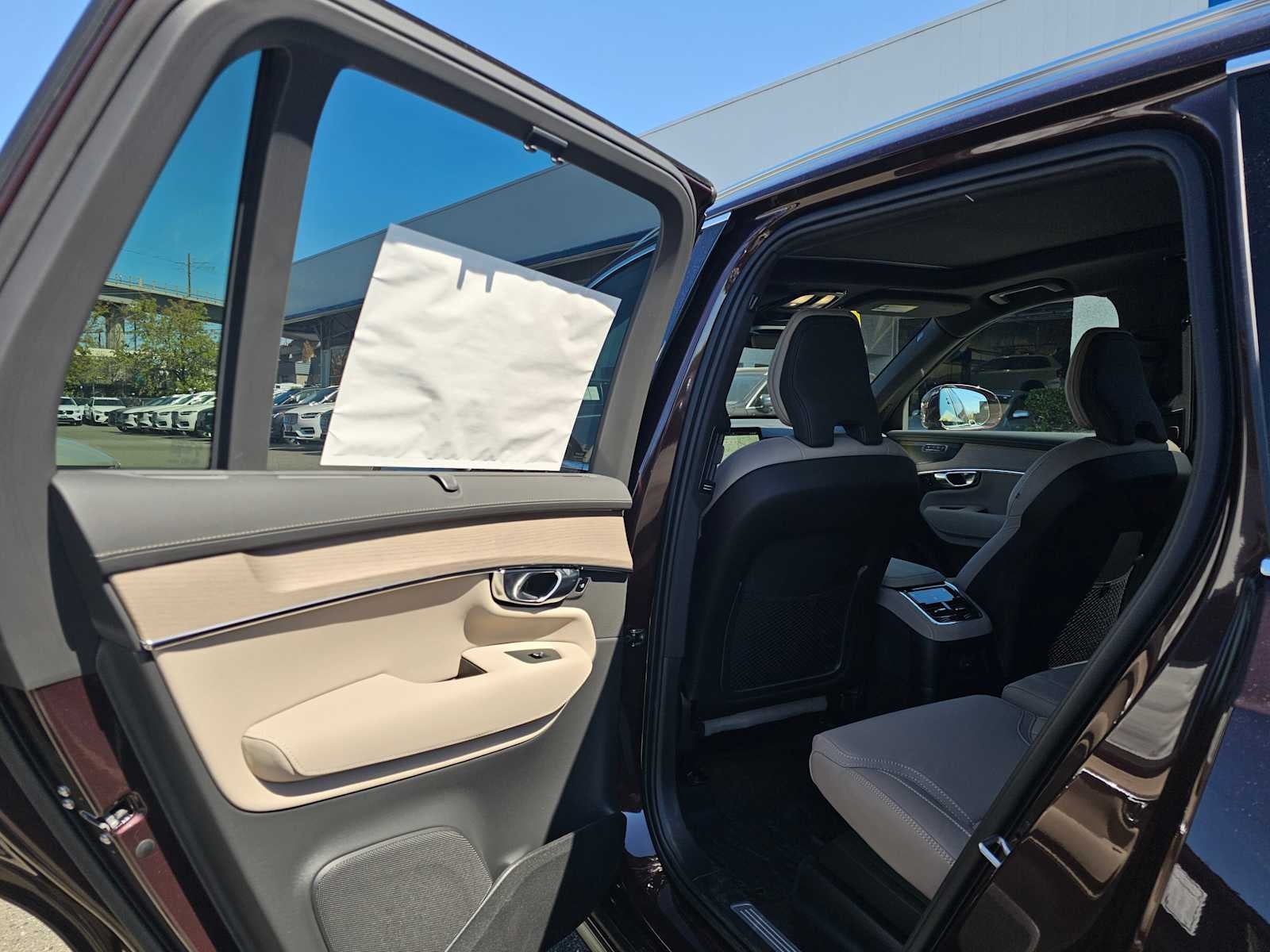 2026 Volvo XC90 Plug-In Hybrid Ultra