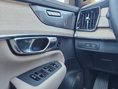 2026 Volvo XC90 Plug-In Hybrid Ultra