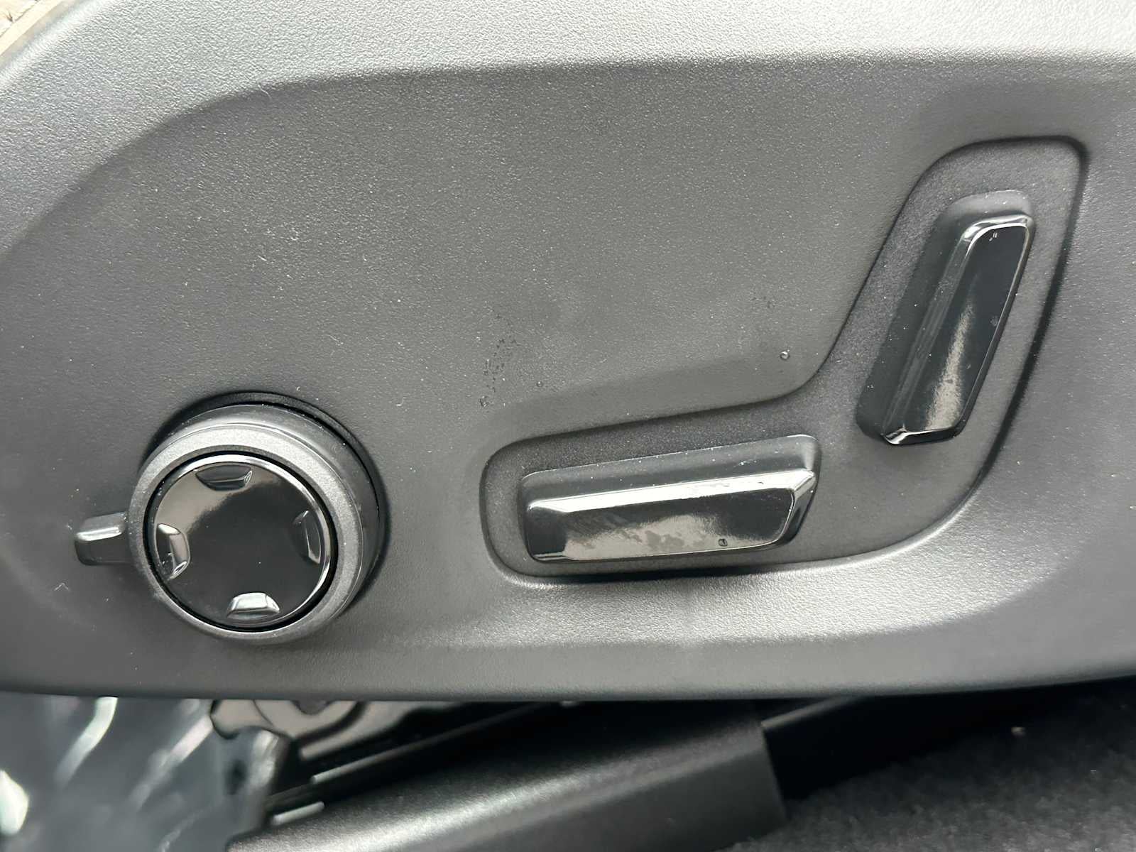 2026 Volvo XC90 Plug-In Hybrid Ultra