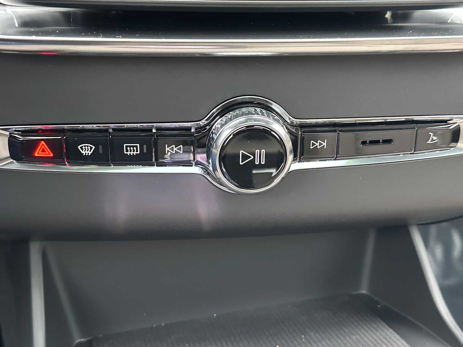 2026 Volvo XC90 Plug-In Hybrid Ultra