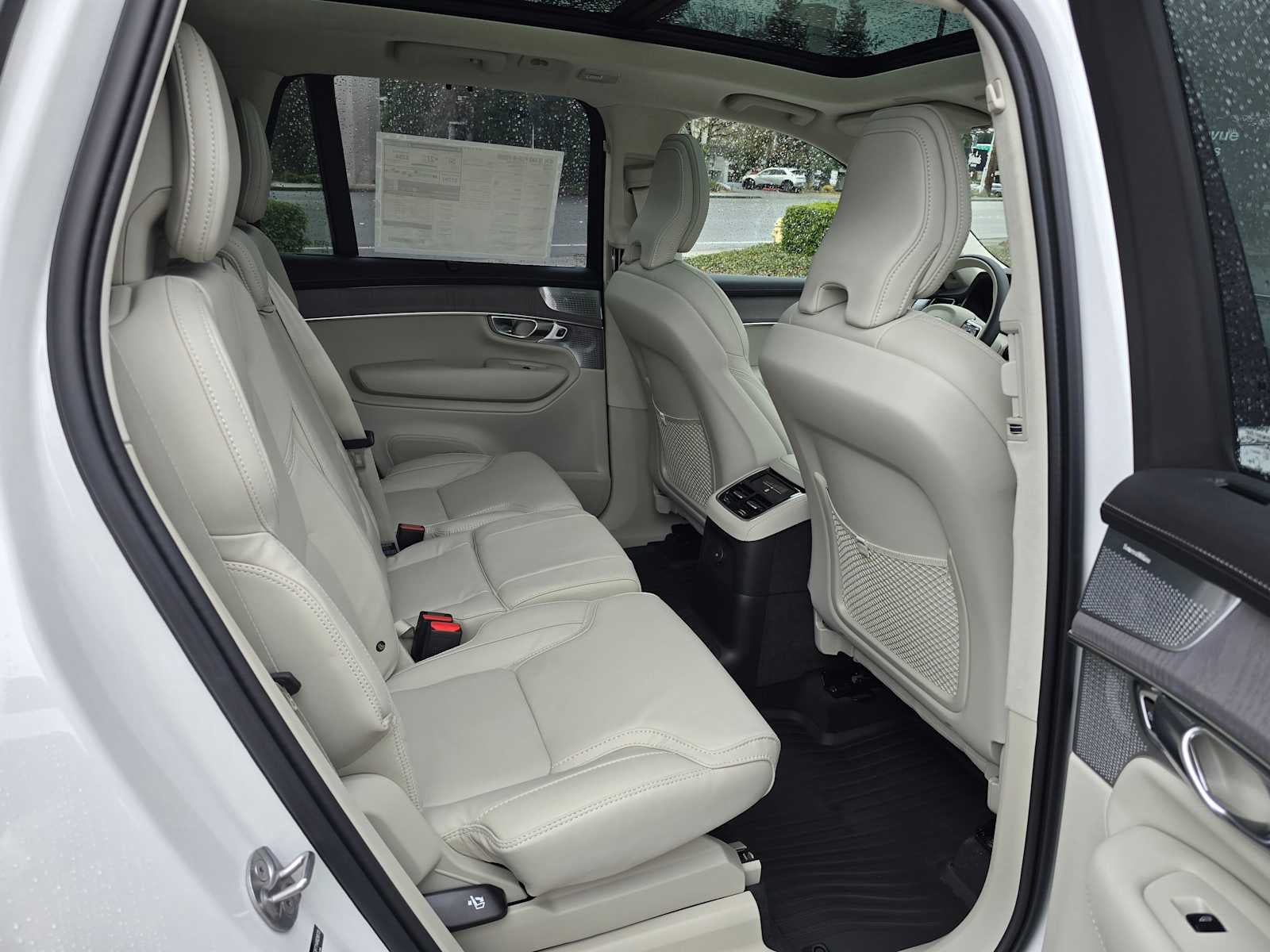 2026 Volvo XC90 Plug-In Hybrid Ultra
