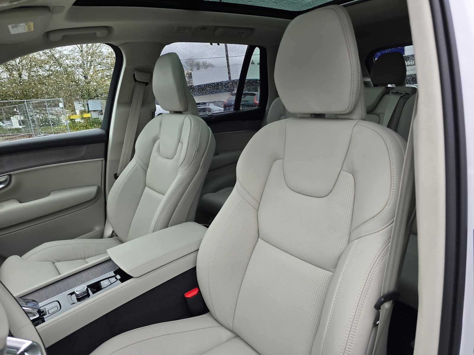 2026 Volvo XC90 Plug-In Hybrid Ultra