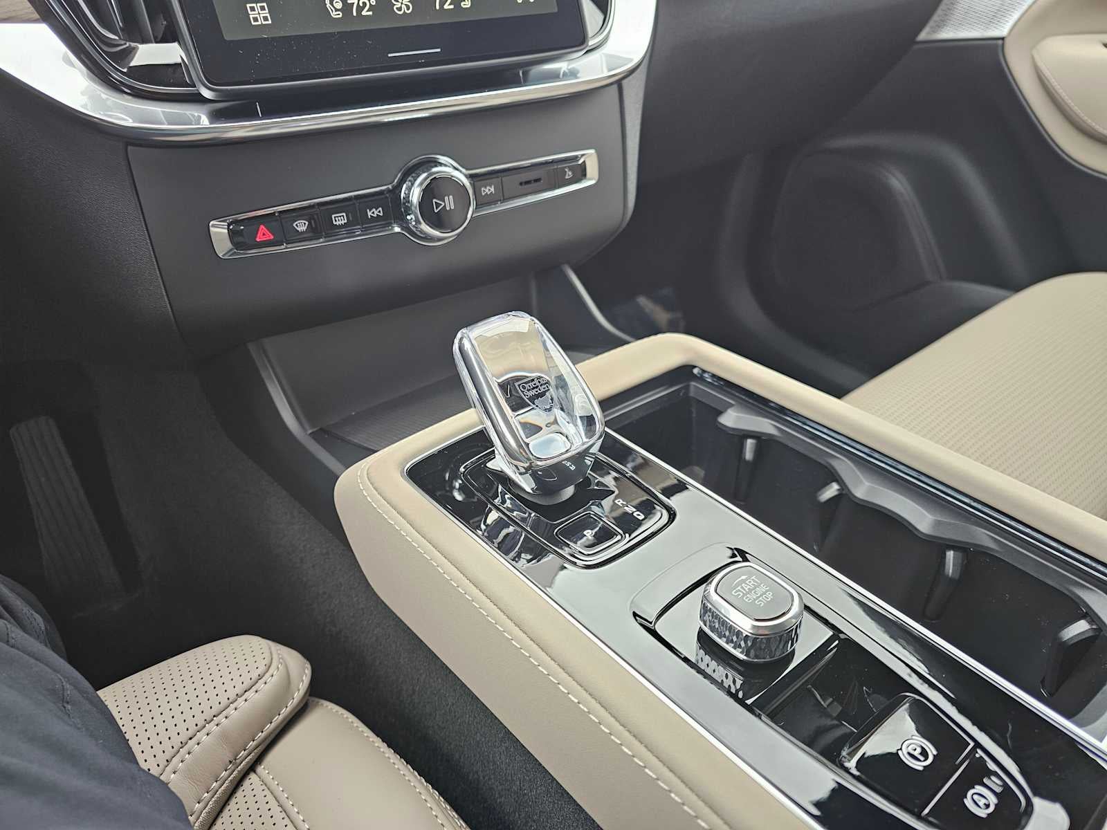 2026 Volvo XC90 Plug-In Hybrid Ultra
