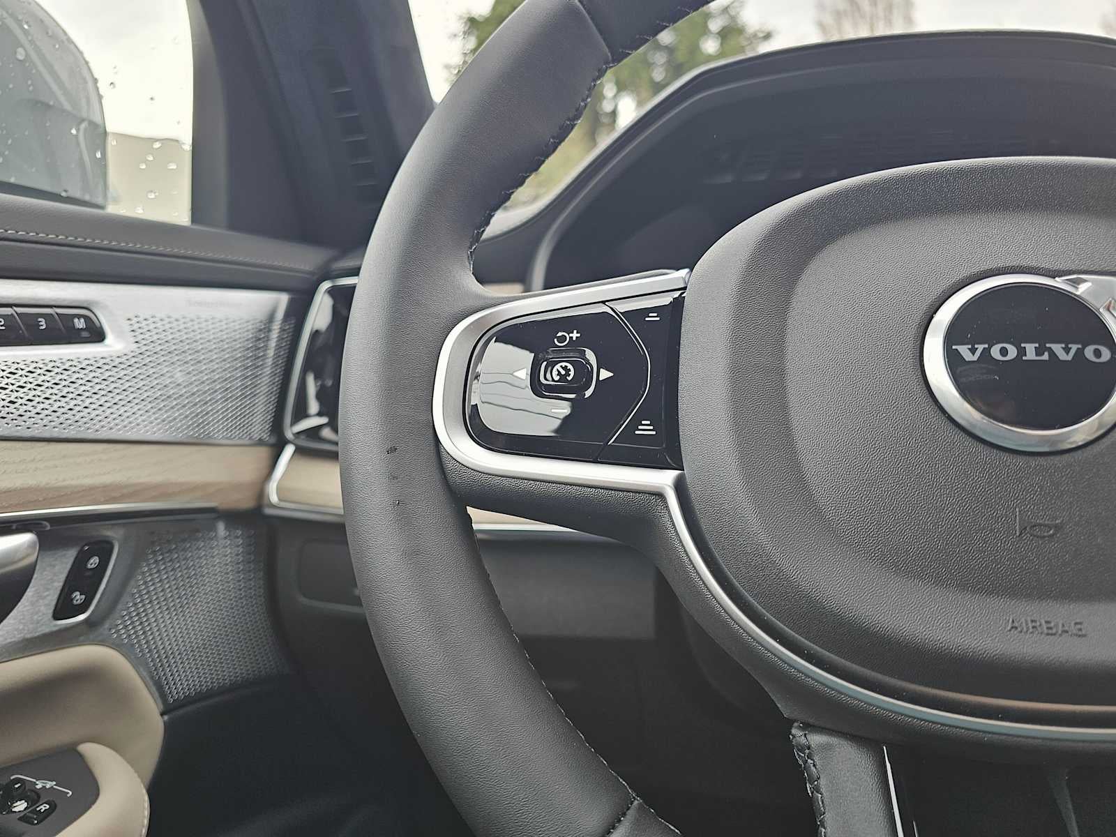 2026 Volvo XC90 Plug-In Hybrid Ultra