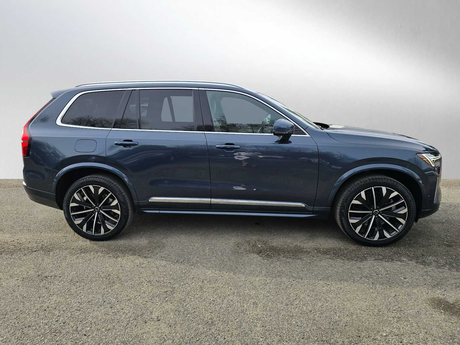 2025 Volvo XC90 Plug-In Hybrid Ultra