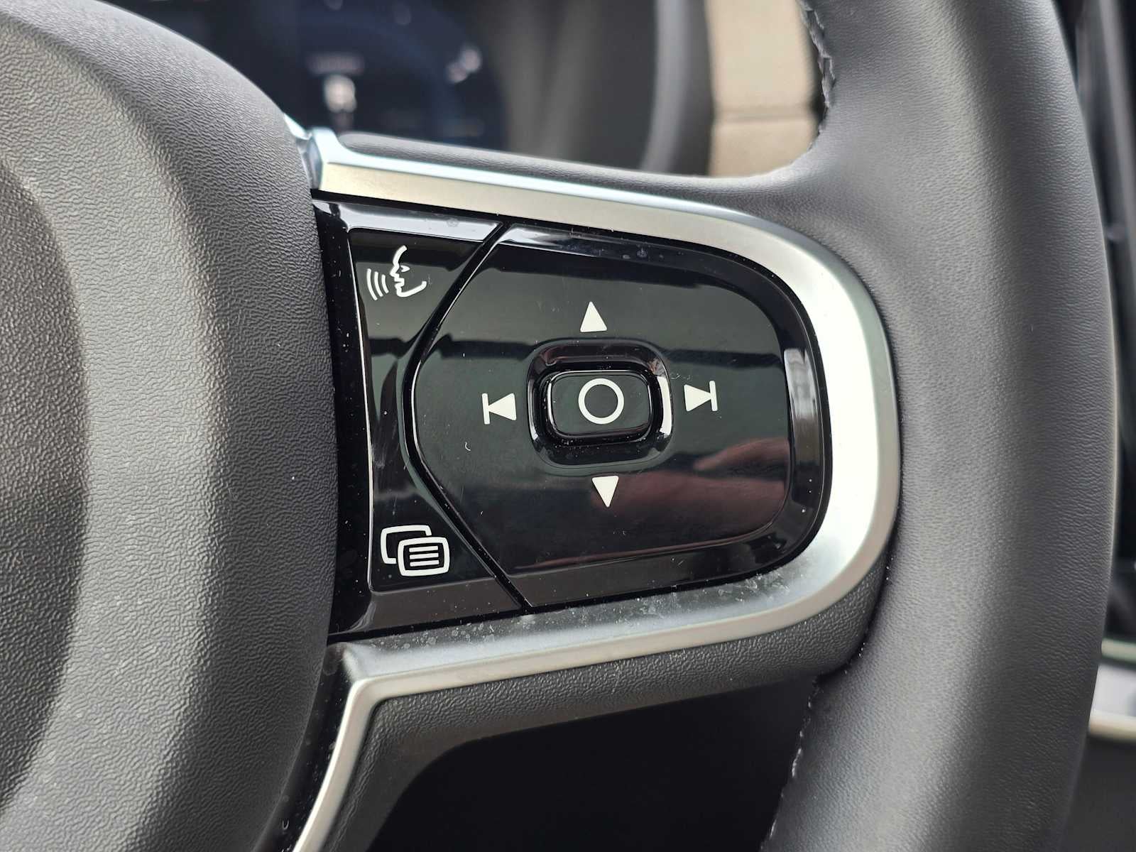 2025 Volvo XC90 Plug-In Hybrid Ultra